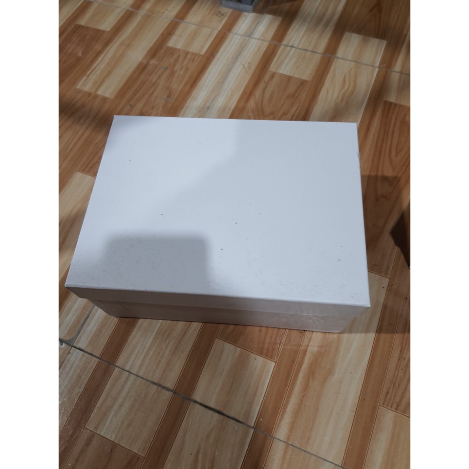 Hộp đựng túi xách size 25 cm