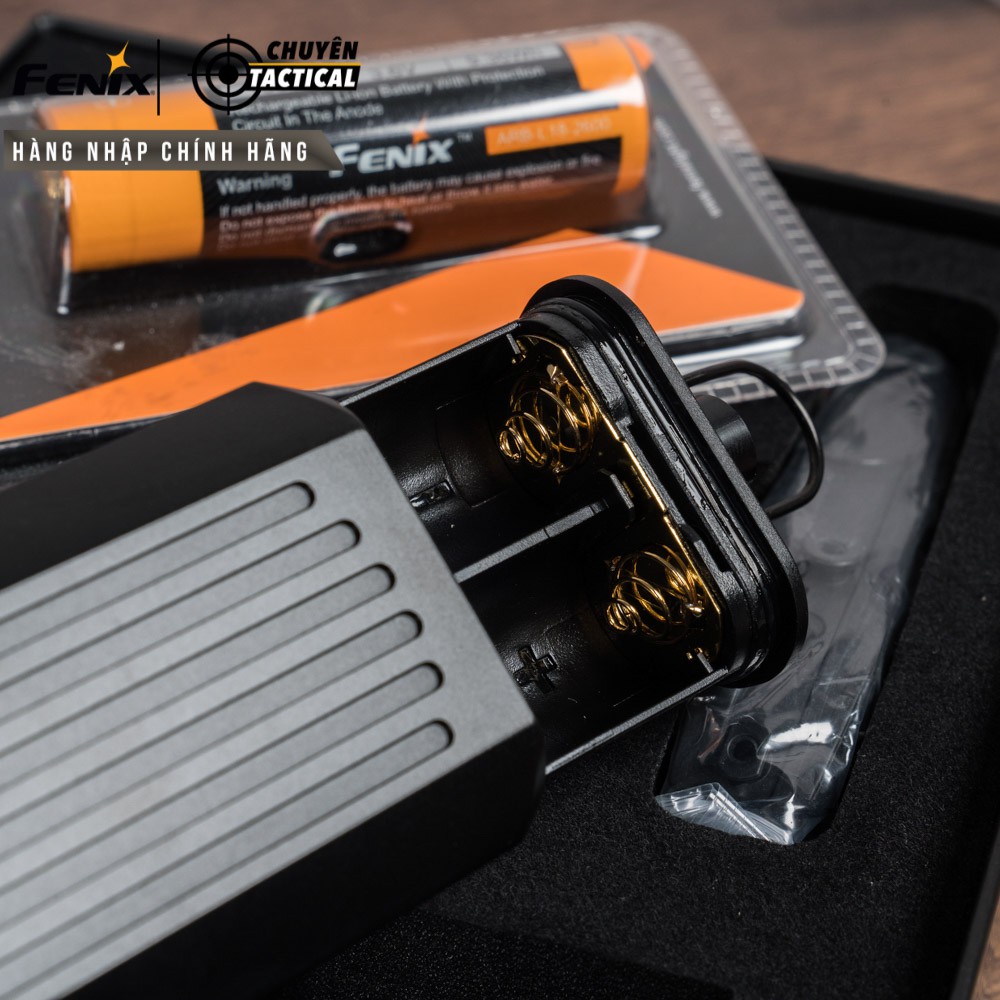Đèn Pin Xe Đạp Fenix BC30 V2.0
