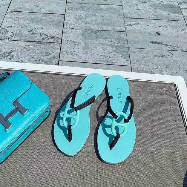 Herms Dép Xỏ Ngón Đi Biển Họa Tiết Mũi Heo Xinh Xắn Dành Cho Nữ