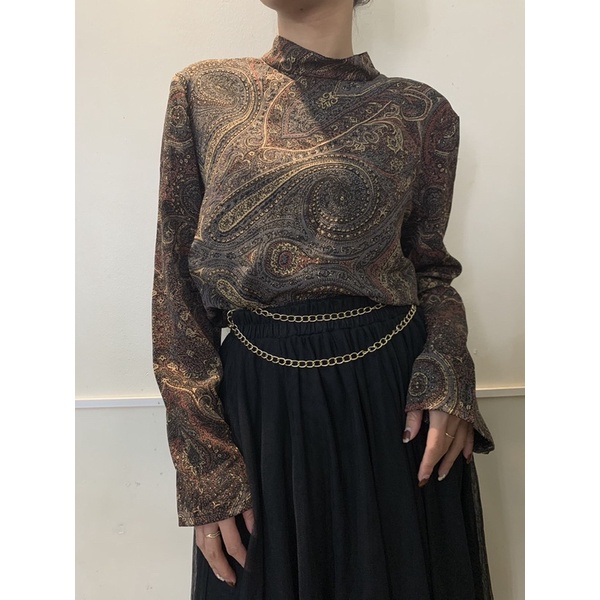 Sơ mi vintage hoạ tiết