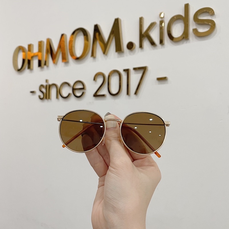 Kính mát mắt tròn style cho bé từ 2-4 tuổi