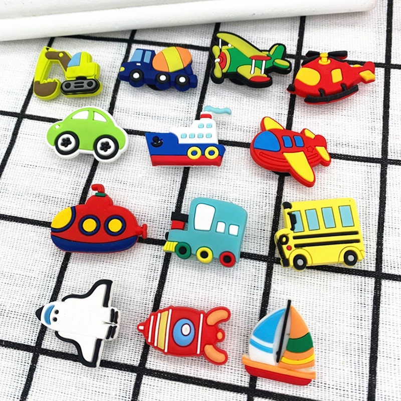 Thomas Phụ Kiện Trang Trí Dép Crocs Jibbitz  Chủ đề phim hoạt hình hoạt hình dễ thương DIY Shoe Charms pvc accessories  Với 1000 Mẫu Lựa Chọn