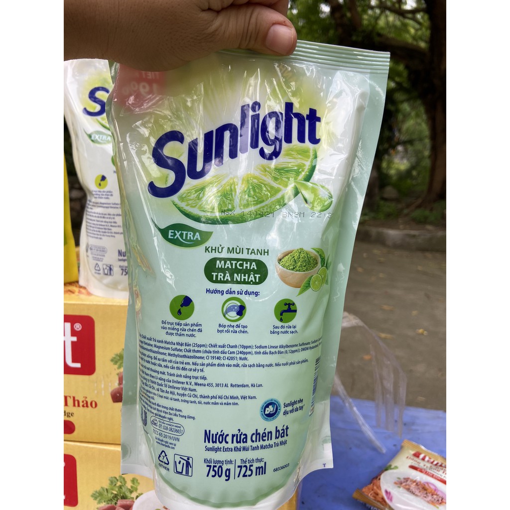 TÚI NƯỚC RỬA CHÉN SUNLIGHT 750ML