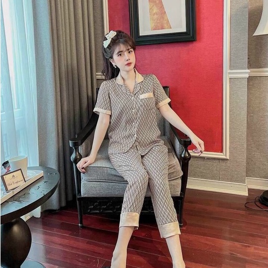 Bộ đồ ngủ, pyjama bộ lụa cao cấp bộ mặc nhà đẹp áo ngắn tay quần ngố các hãng nhiều họa tiết lạ mắt Bin Sports PJM010