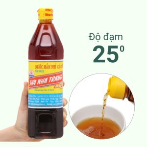 Nước mắm nhĩ 584 Nha Trang 25 độ đạm chai 1 lít