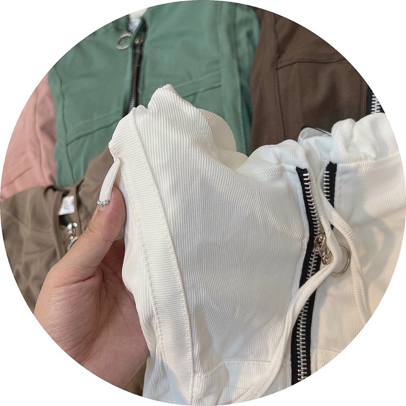 Áo khoác len nhung tăm lai bầu thêu chữ