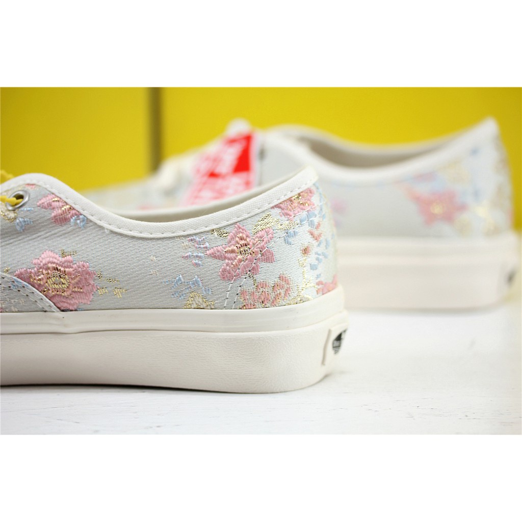 Giày Thể Thao Vans Annaheim Trắng 100% Chính Hãng In Họa Tiết Hoa Dành Cho Nam Và Nữ