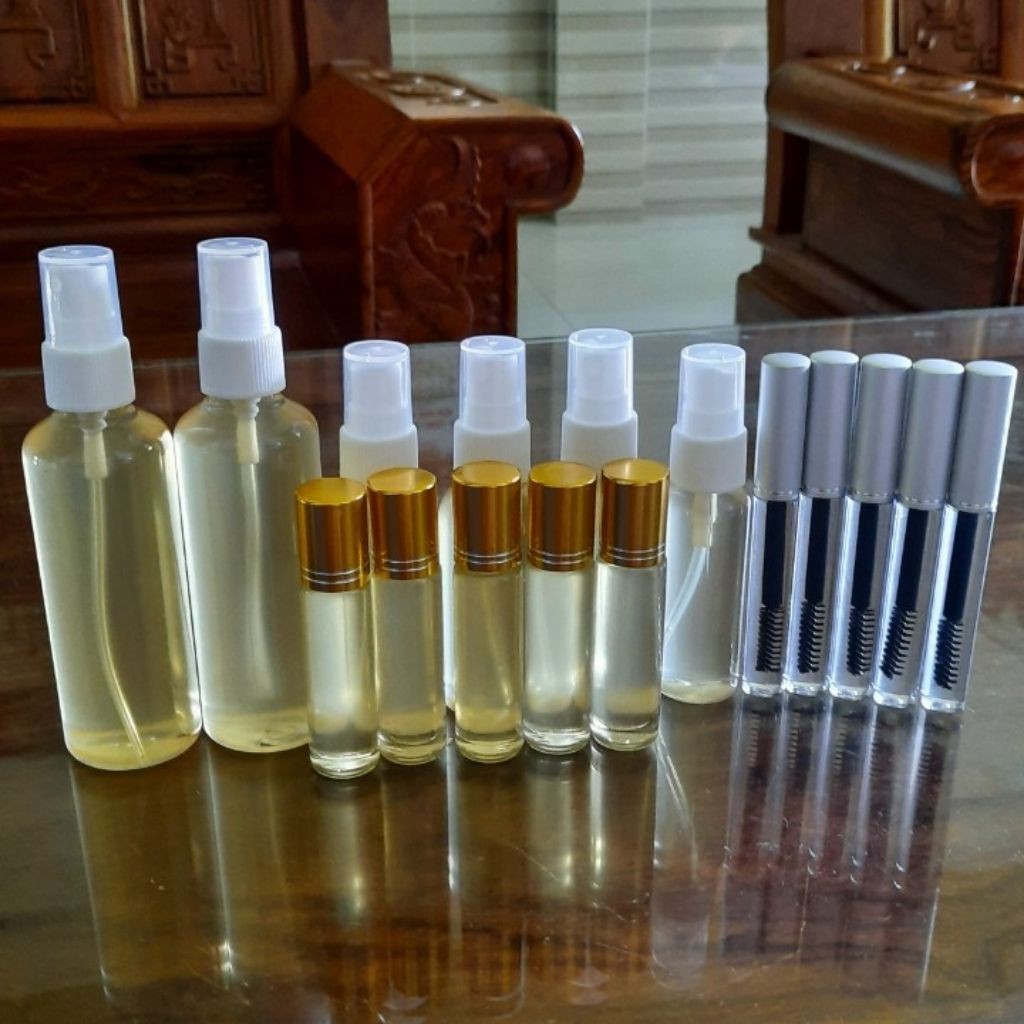 Mascara dầu dừa dưỡng chuốt mi nguyên chất nhà làm 10ml | BigBuy360 - bigbuy360.vn