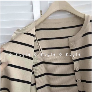 Set áo len sọc hai dây