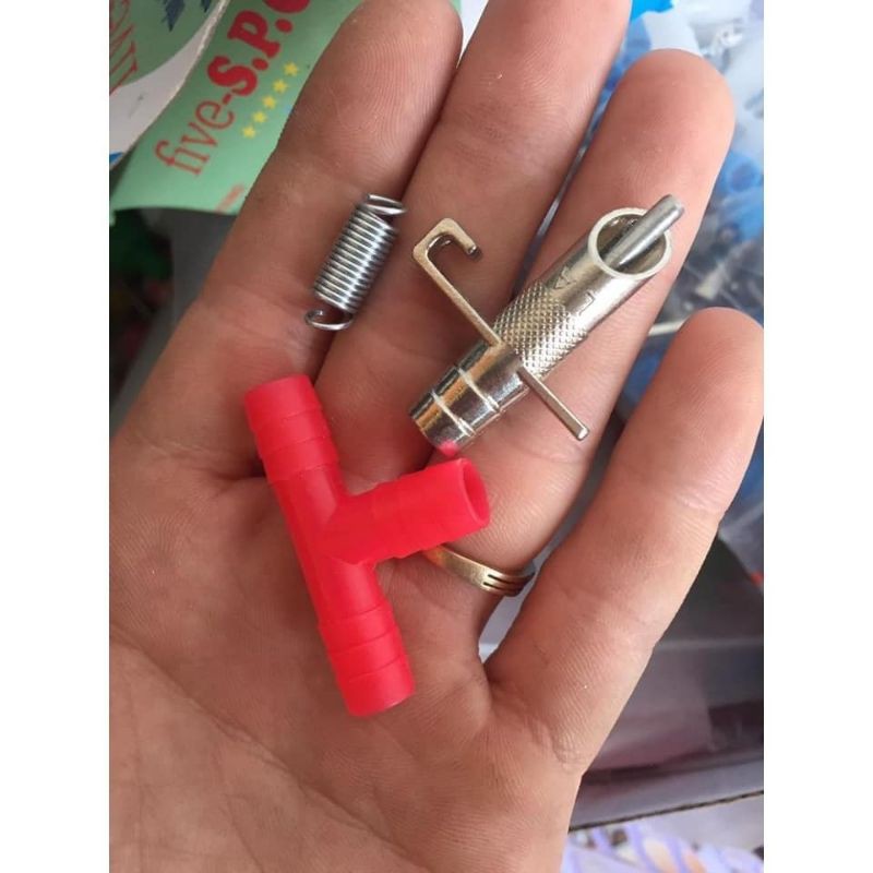 20 VAN UỐNG NƯỚC TỰ ĐỘNG CHO THỎ,CHIM  hàng cao cấp sáng bóng đẹp..