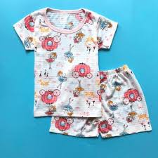 bộ xuất hàn chị duyên lê