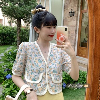 Áo sơ mi cổ V họa tiết hoa xinh dáng ngắn - Hàng order