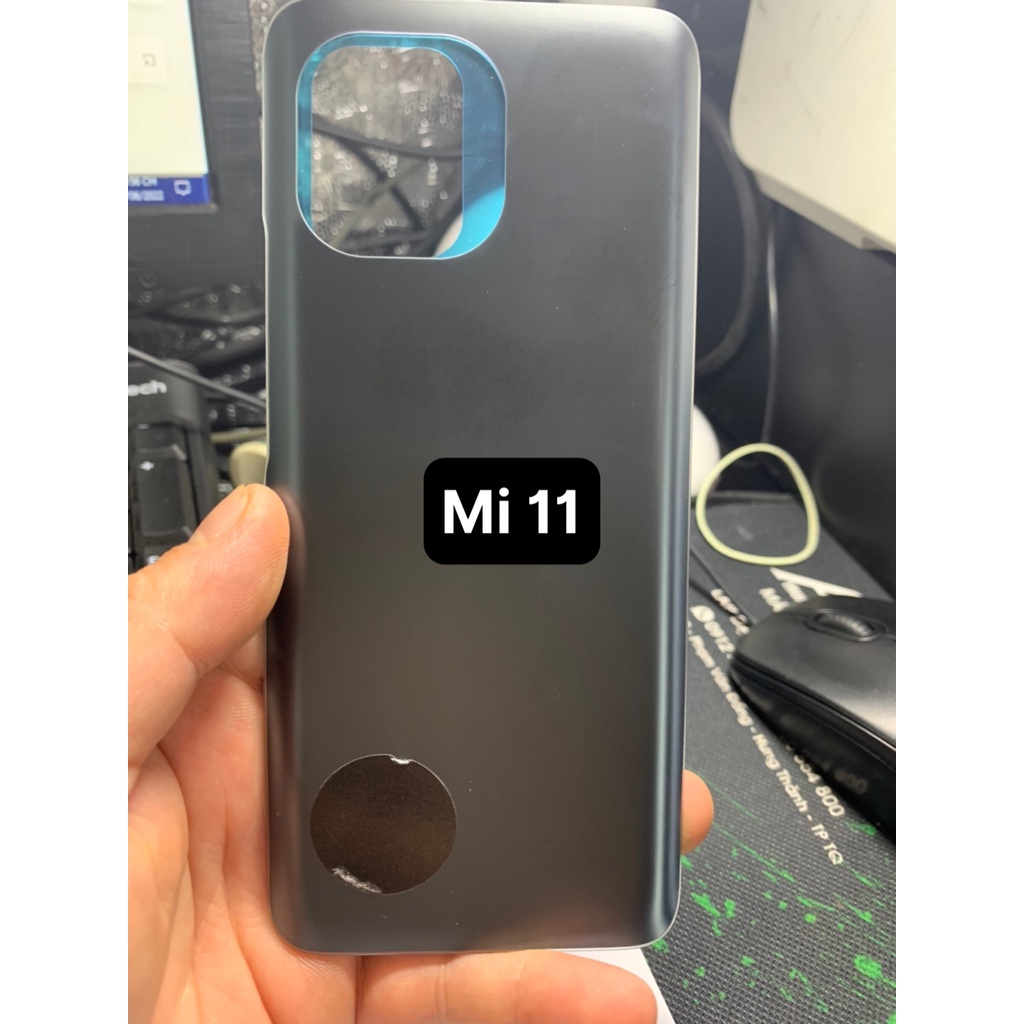 Kính lưng ZIN Xiaomi Mi 11 / sẵn keo chỉ việc dán