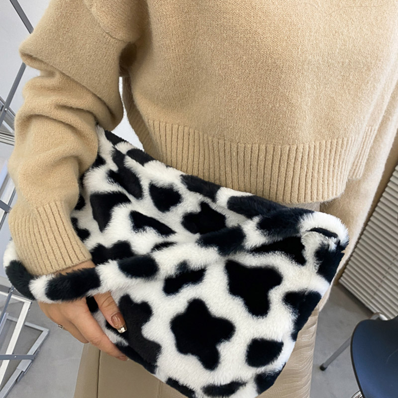 Túi xách IELGY đeo chéo vai in họa tiết bò sữa cá tính cho nữ