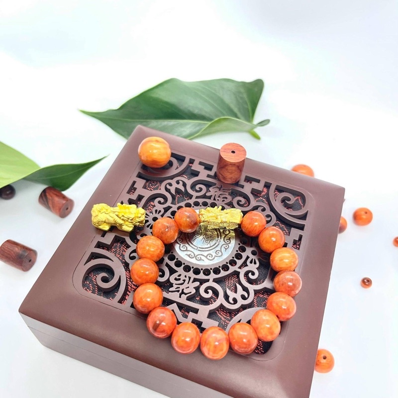 Vòng Tay Gỗ Huyết Long Thấu Quang Mix Tỳ Hưu Bạc Xi Vàng, Vòng Tay Phong Thủy - May Mắn Tài Lộc [ Tặng hộp Gấm cao cấp ] | BigBuy360 - bigbuy360.vn