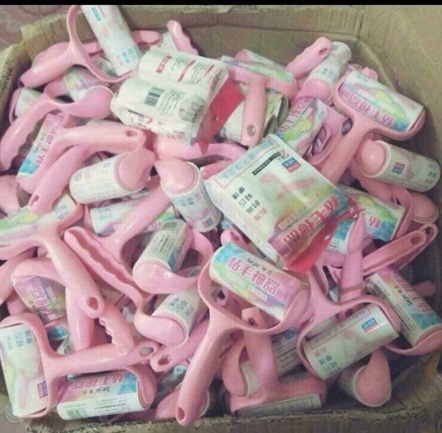 Cây lăn bụi quần áo tặng kèm 2 lõi thay thế