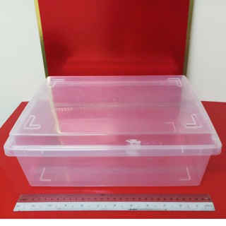 hộp nhựa đựng đồ trong suốt có nắp, nhựa cứng cỡ lớn khoảng bằng giấy photo A4. D705