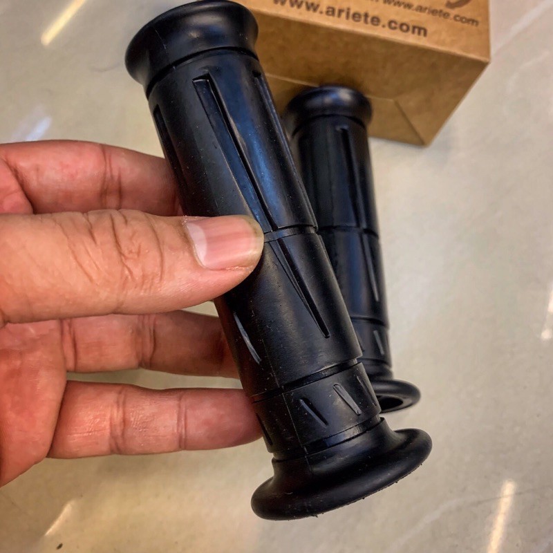 Bao Tay Xe Máy Ariete Full Hộp