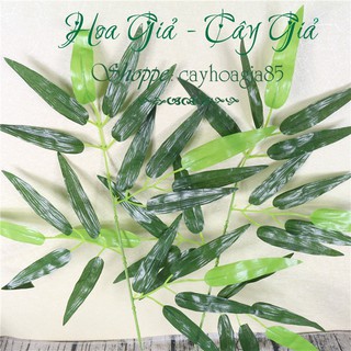 Lá giả - Cành lá tre trang trí