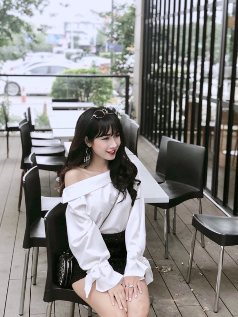 Áo lệch vai tay nơ ulzzang