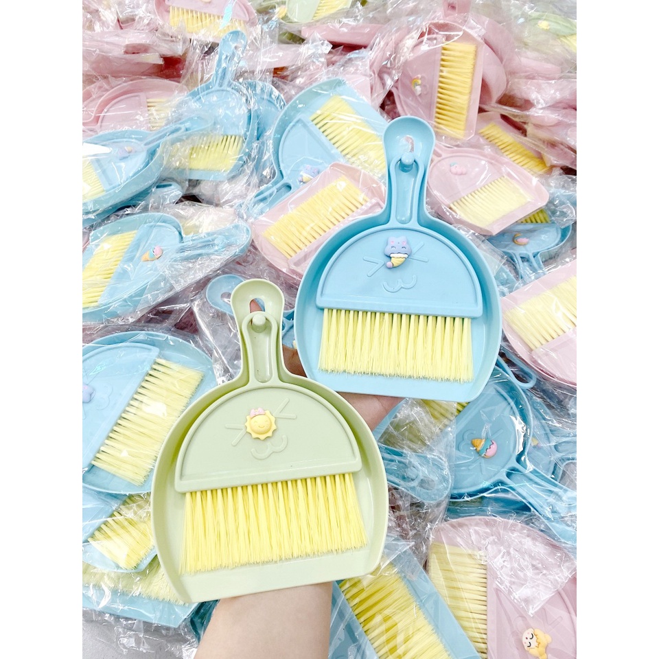 Bộ chổi quét bụi kèm hót rác mini dọn văn phòng góc học tập siêu xinh