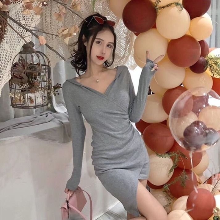 Đầm Ôm Dài Tay Có Nón Trùm Đầu Thời Trang Trẻ Trung Cho Nữ