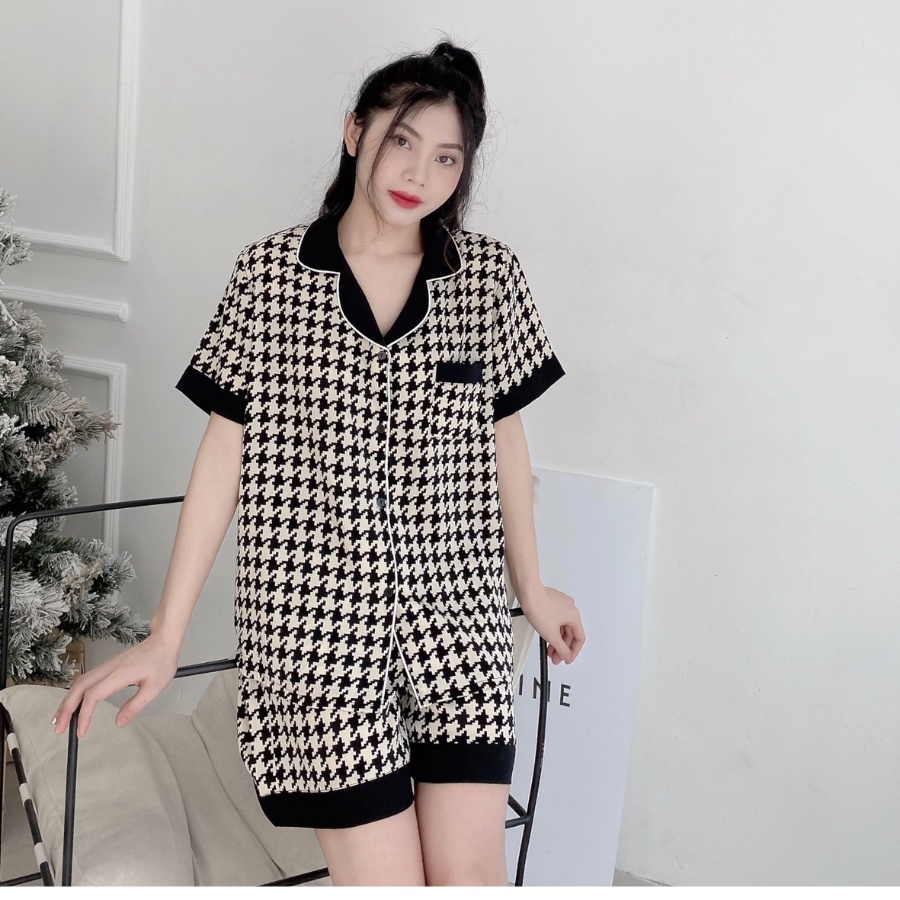 Bộ Pijama Lụa Cộc Tay Phối Viền Hàng Thiết Kế Cao Cấp Chất Mềm Mịn Mát