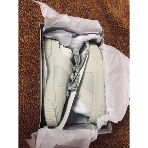 **C&K** Sục size 38 full hộp tag