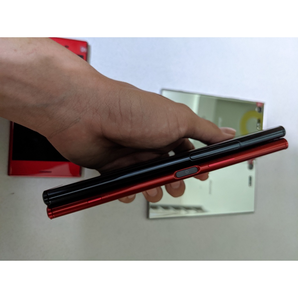 Điện thoại Sony Xperia  XZ Premium 64 GB