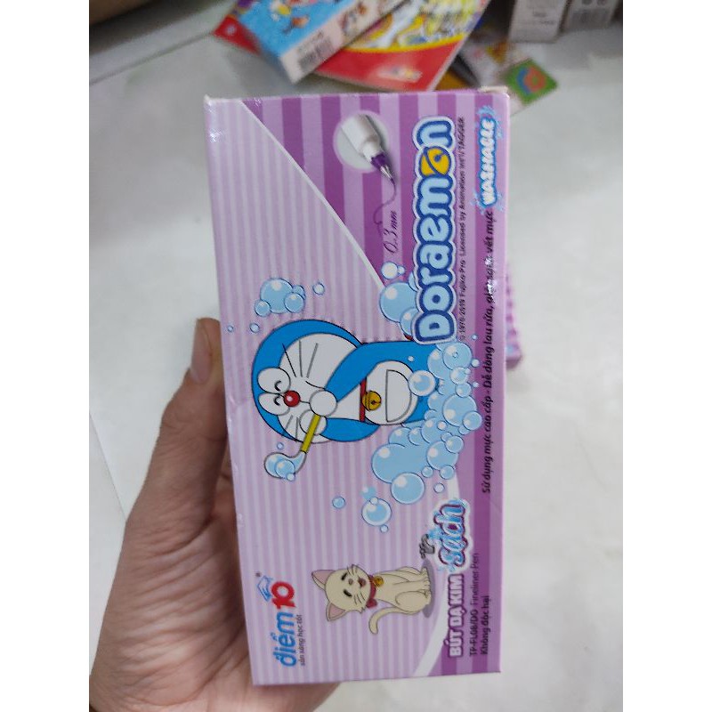 10 cây bút lông kim doreamon.