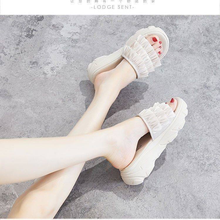 Dép Sandal Đế Dày Tăng Chiều Cao Đính Hoa Thời Trang Mùa Hè Phong Cách Mới