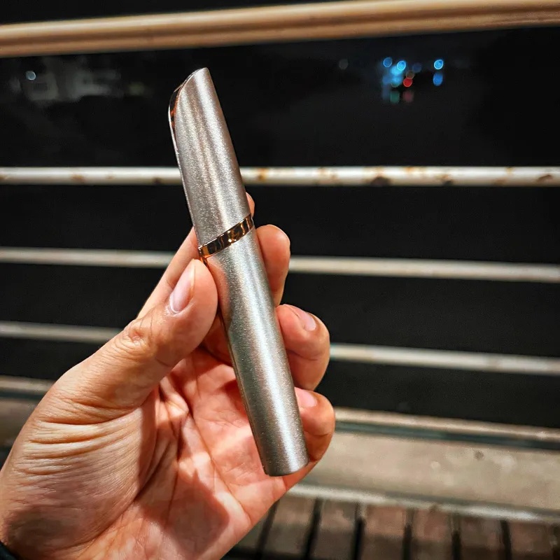 Máy Tỉa Lông Mày FLAWLESS Chạy Pin