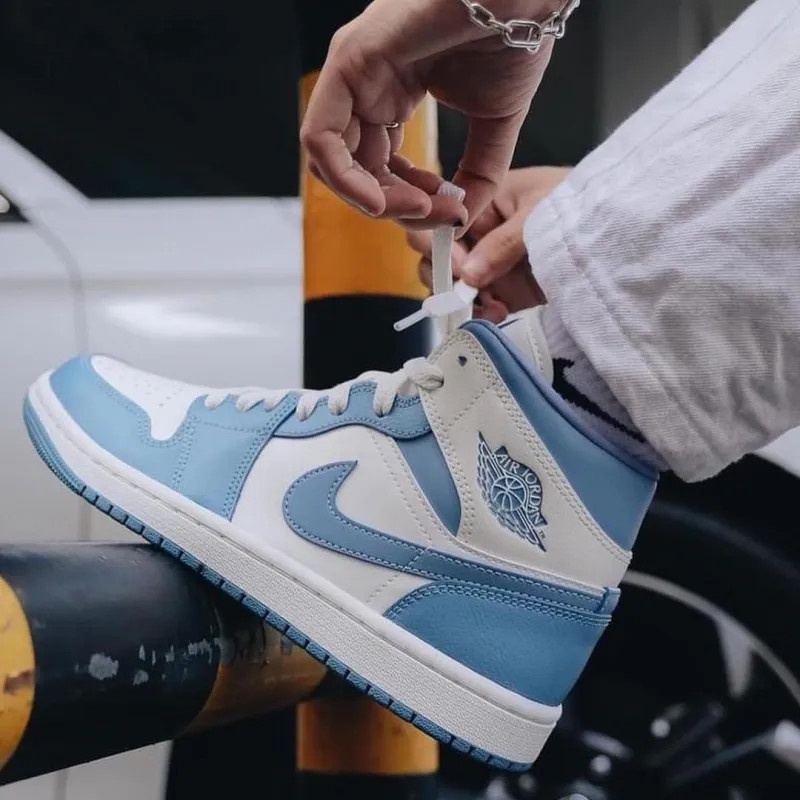 Giày Cổ Cao Air Jordan 1 Mid Chính Hãng🔴SIMPLE SNEAKER🔴Nike Air Jordan 1 Mid University Blue UNC -