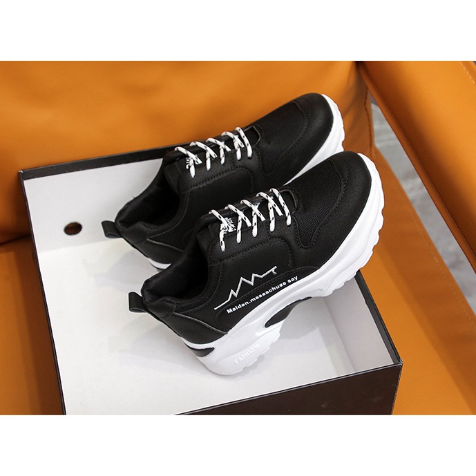 Giày Sneaker nữ thể thao đôn đế cao mã 59