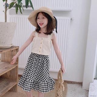 Bộ trang phục hai mảnh gồm áo 2 dây xinh xắn + chân váy kẻ caro cho bé gái