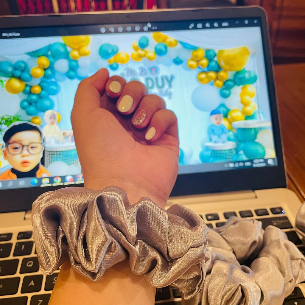 Dây buộc tóc Scrunchies handmade chất lụa, phi bóng mềm mịn, dây cột tóc vải dễ thương cho nữ