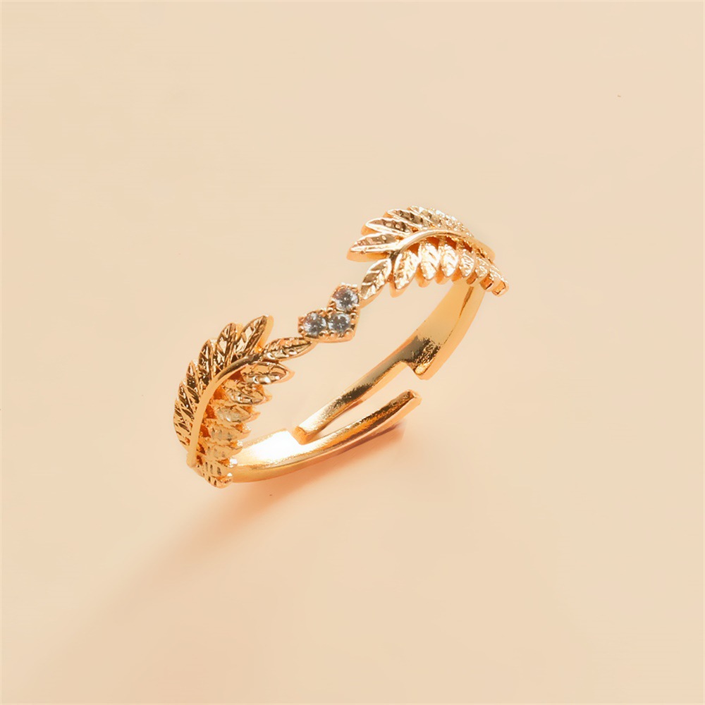 ✨ 【✅COD】 ✨New Simple Leaf Heart-shaped Ring Women Fashion Love Opening Adjustable Ring Olive Branch Ring