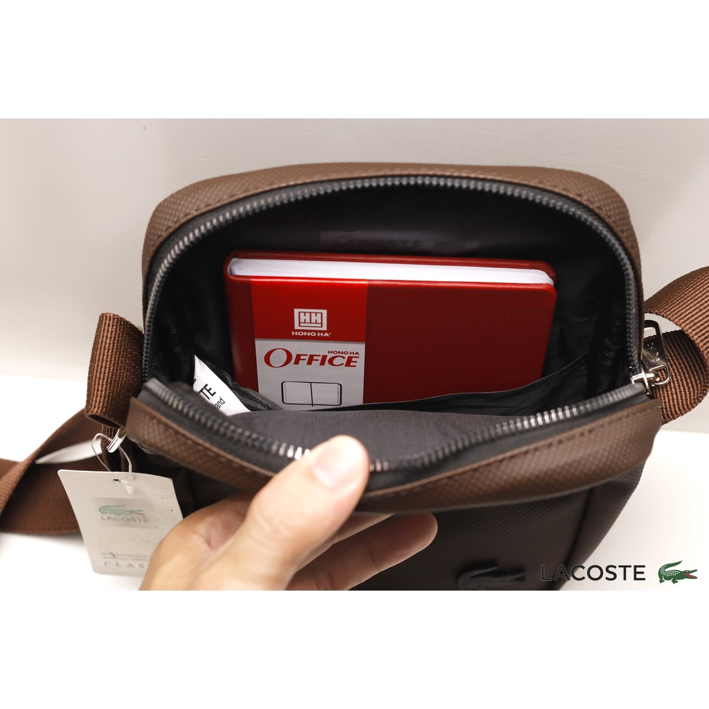 Túi đeo chéo mini LACT Classic Petit Piqué Vertical Zip DA XỊN mẫu thiết kế đơn giản mà tinh tế,chất liệu cao cấp