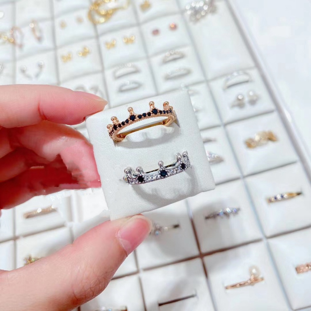 Nhẫn Hình Vương Miện Đen