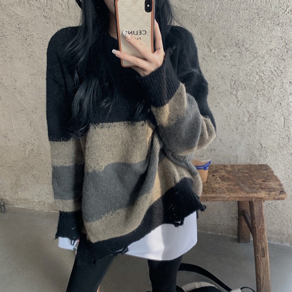 Áo sweater dáng rộng phong cách retro hợp thời trang
