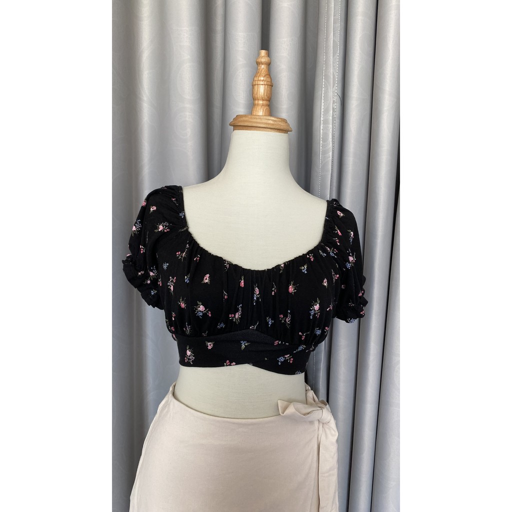 Áo croptop hoa cột nơ