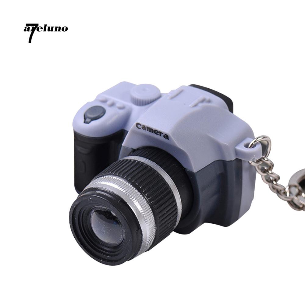 Móc khóa hình camera mini gắn đèn LED dễ thương