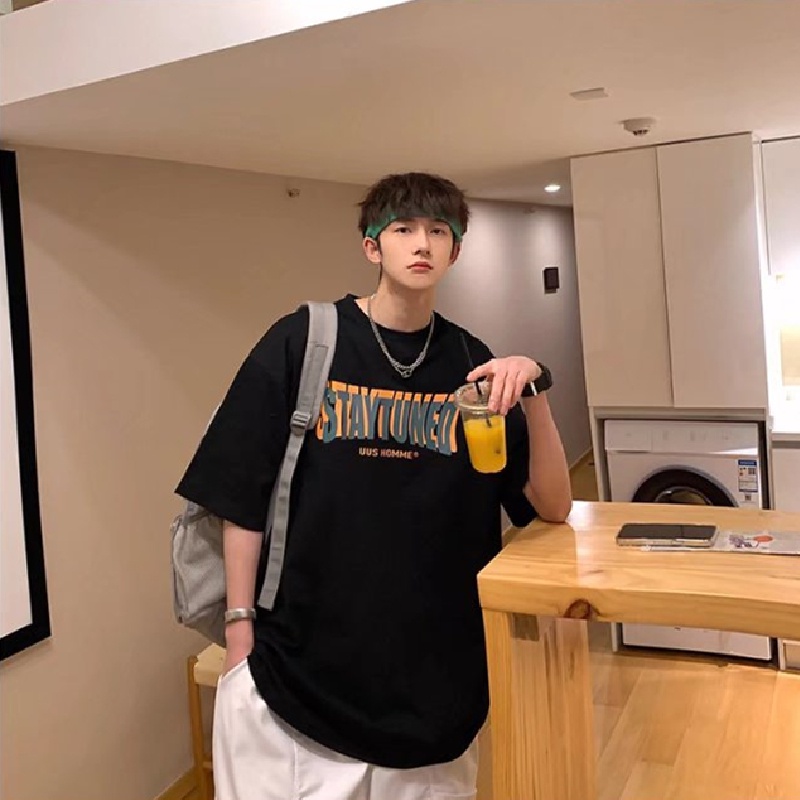 Áo Thun Dáng Rộng In Chữ Phong Cách Hip Hop Nhật Bản Cá Tính Cho Nam