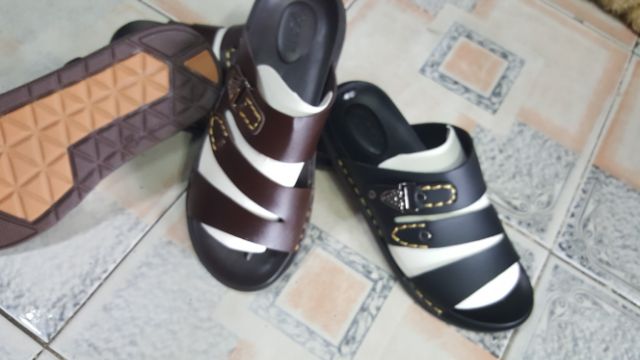 Dép nam 3 quai ngang chéo