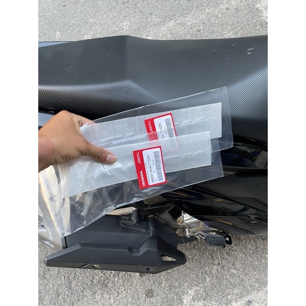 Tem click chữ nổi các đời