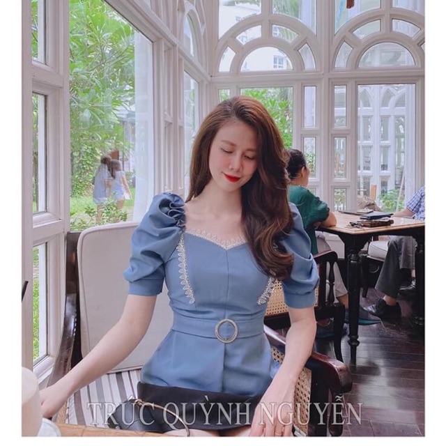 Áo tay bồng viền ren phối đai