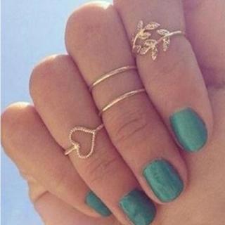 4Pcs/Set Fashion Lady Jewelry Wave Rings