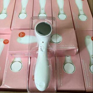 Máy massage và rửa mặt i-on