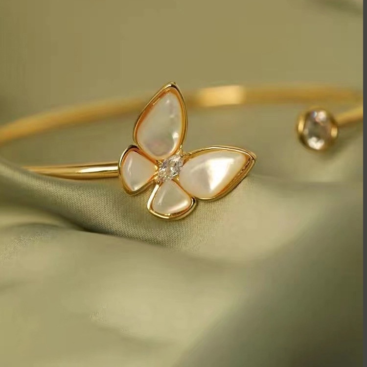 Vòng Tay Hở Mạ Vàng 925 Hình Bướm / Vỏ Sò Đính Ngọc Trai Phong Cách Trung Hoa Sáng Tạo Cho Nữ