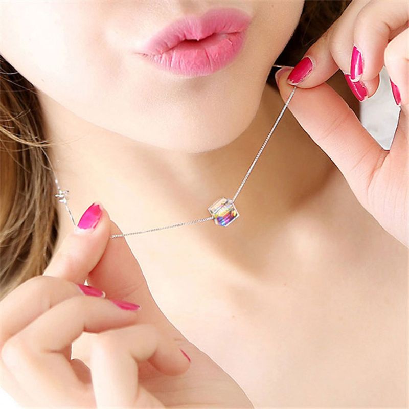 Vòng cổ Mặt Vuông Đính Đá Pha Lê Nhiều Màu Thời Trang Cho Nữ